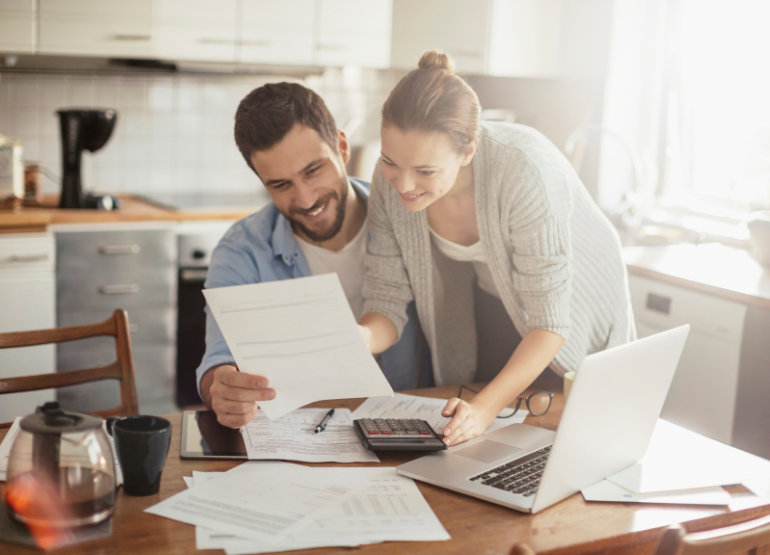 Managing Holiday Expenses: A Guide to Debt Consolidation