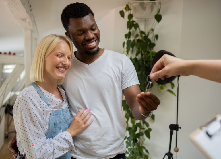 Navigating the Waters of Unmarried Homeownership