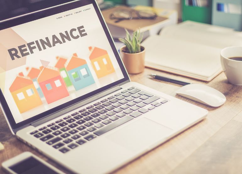 Determining the Optimal Time to Refinance