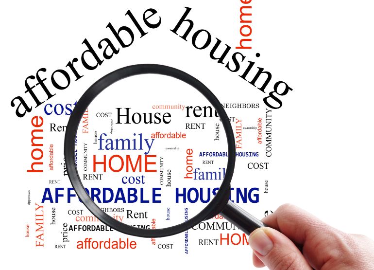 Navigating Home Affordability: Tailoring Your Housing Budget to Your Needs